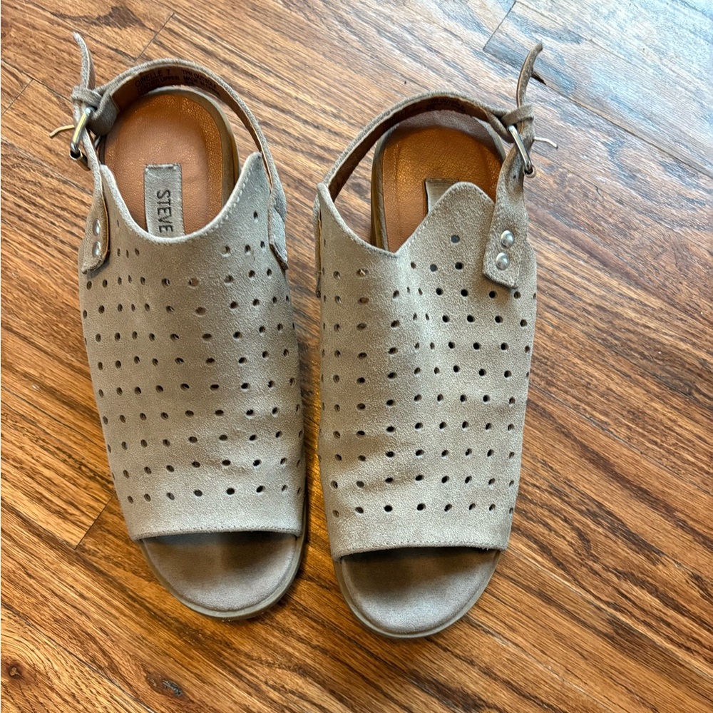 Steve Madden Tan Perforated Sandals
